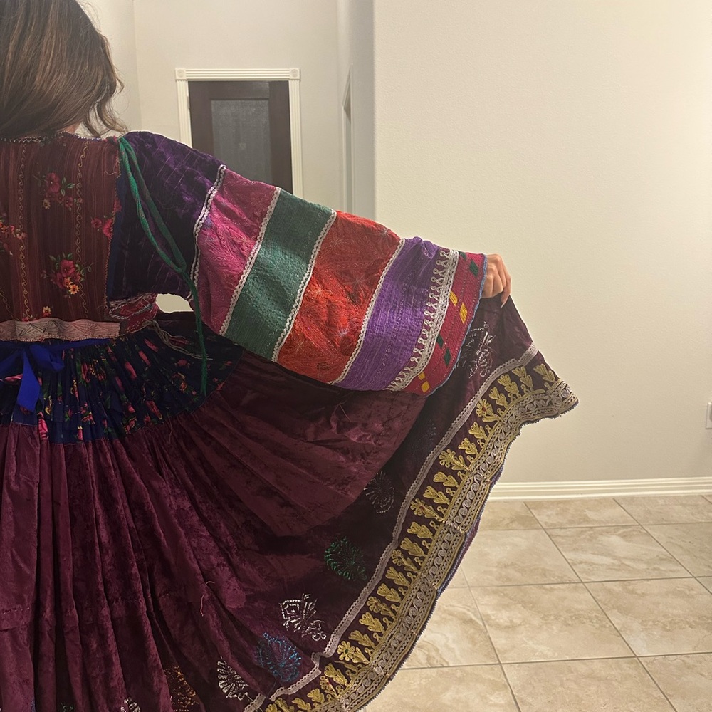 Vintage Afghani dress Purple red and green Bishop Sleeves Boho Kuchi Size XS - Picture 7 of 8